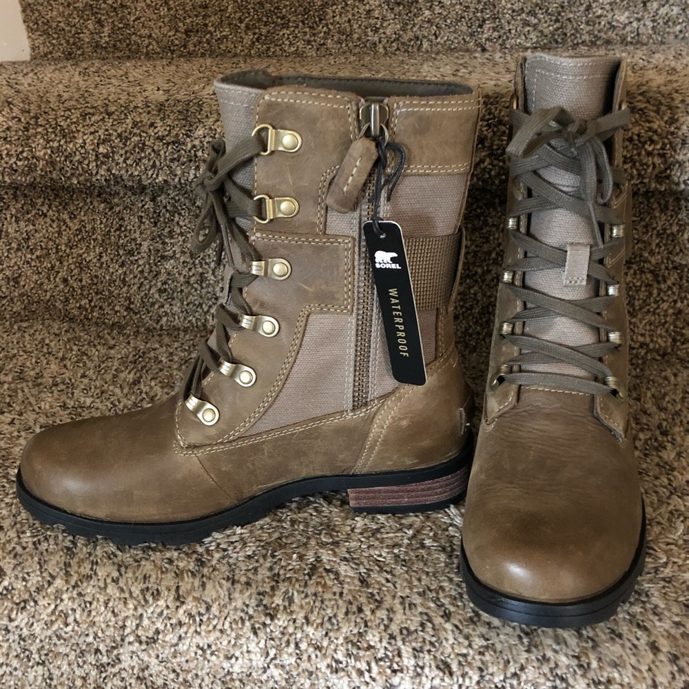 SOLD - Sorel Boots
